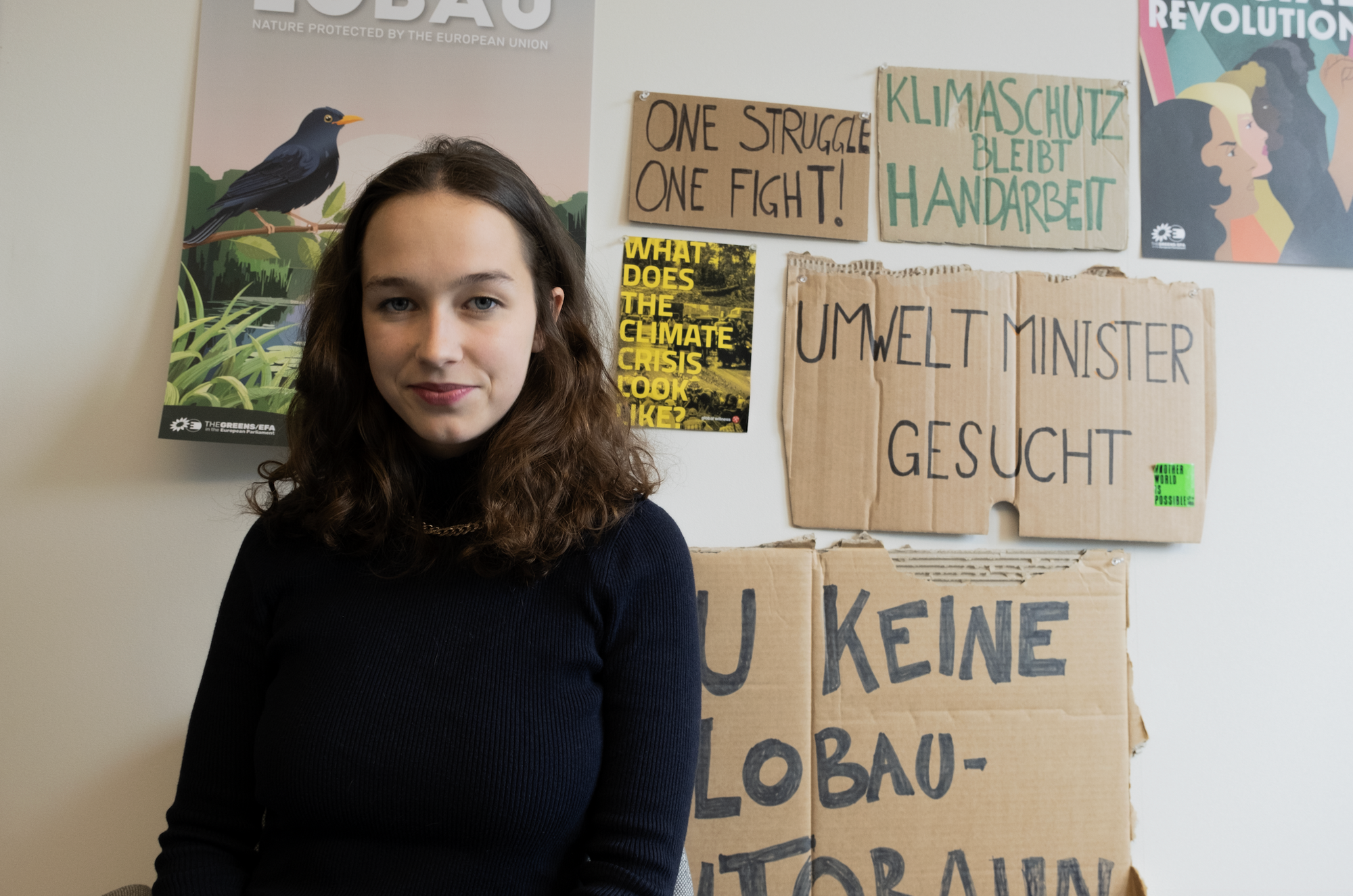 Lena Schilling representerer De Grønne i Europaparlamentet. Hun mener klimamålene for 2035 og 2040 vil gi EU muligheten til å ta tilbake lederskapet innen grønn industri. 