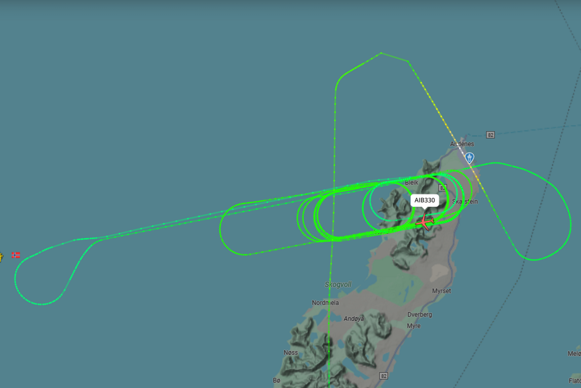 Flyvningen til et testfly fra Airbus over Andøya klokken 14.58 mandag. Flyet har i korte perioder forsvunnet for Flightradar24-tjenesten. Dette kan skyldes jammertesten som pågår i området denne uka. Flyet deltar i øvelsen.