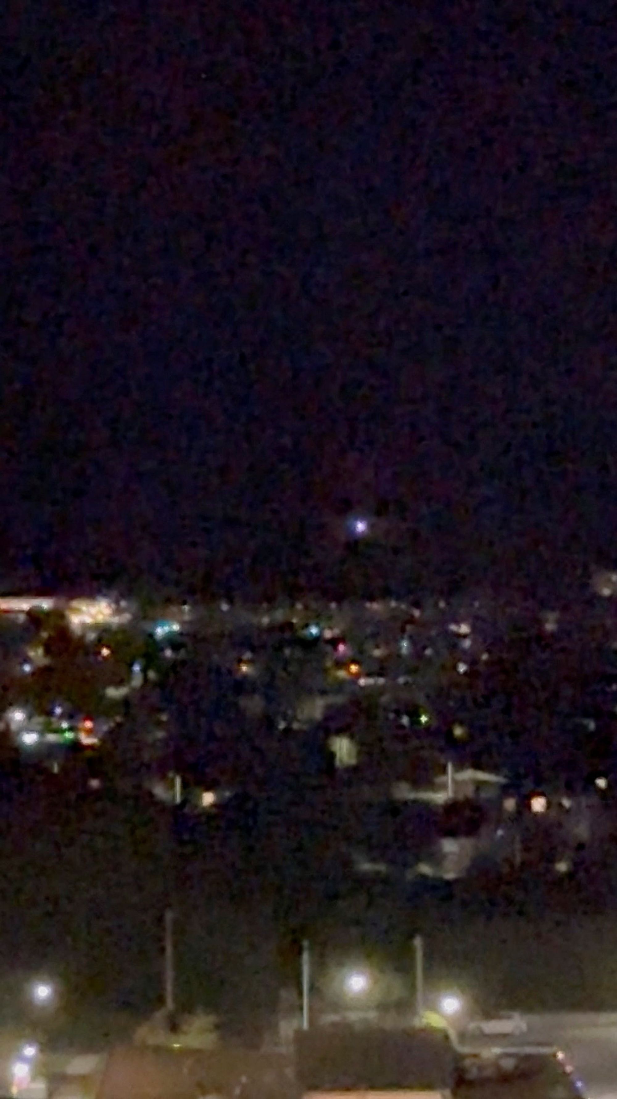 Det finnes mange måter å oppdage droner på, med aktive og passive sensorer, forklarer Nils Håheim-Saers, overingeniør og flytryggingsleder ved Norce Tromsø.