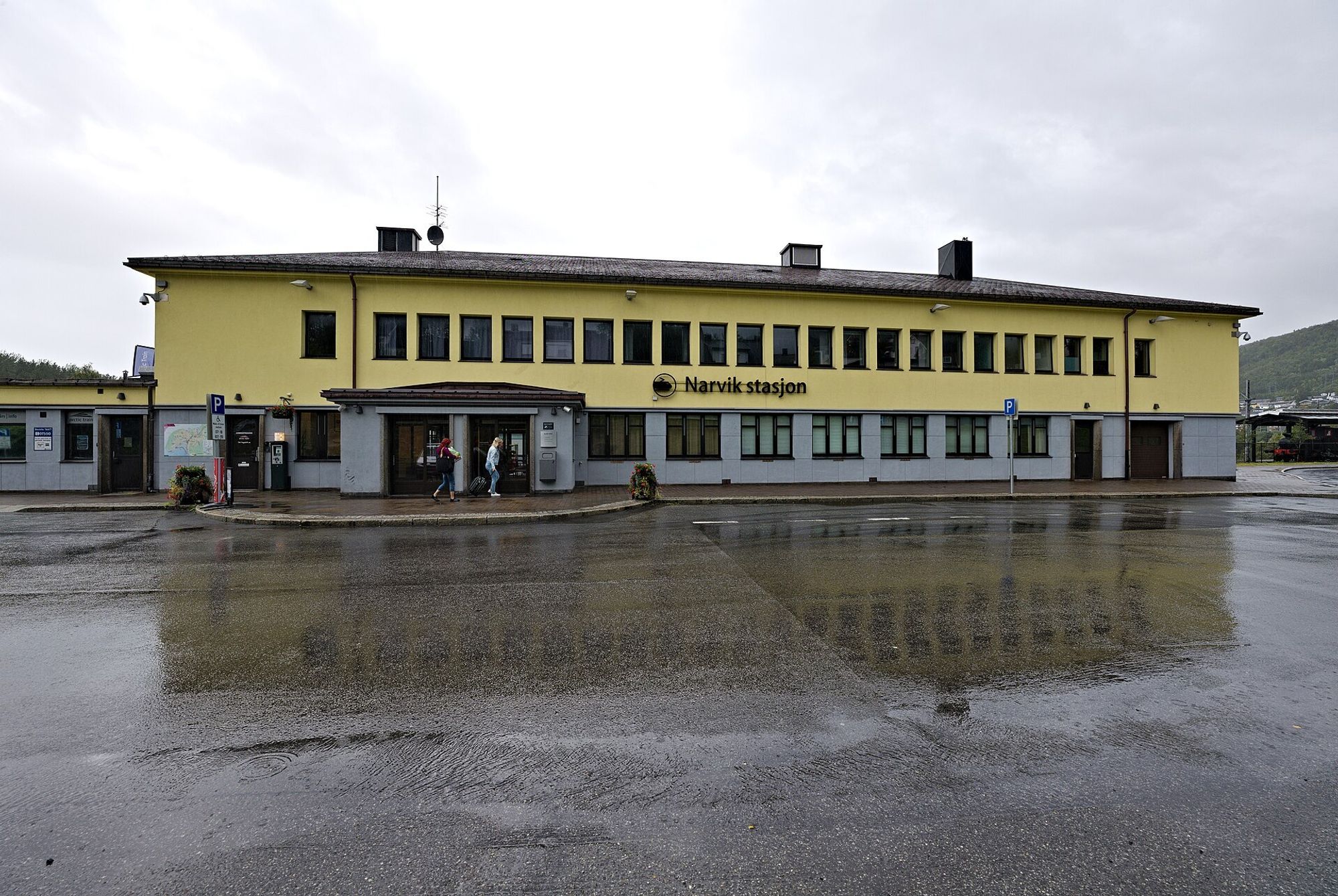 Siden søndag har det ikke vært mulig å kjøre godstog inn på Narvik stasjon. 