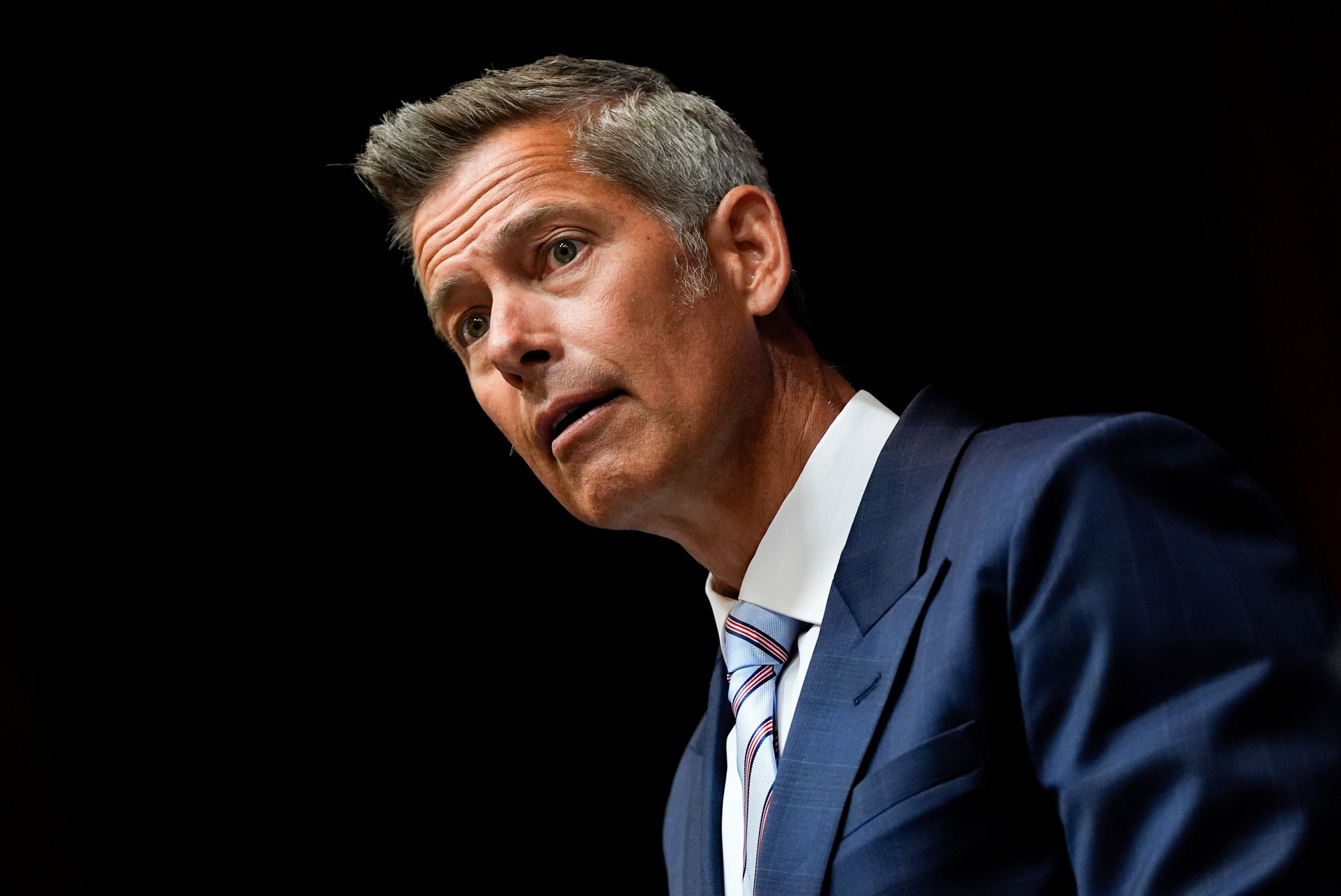 Nasa-sjef Sean Duffy åpner opp måneferdprogrammet Artemis for konkurranse. Årsaken skal være at SpaceX er for trege.