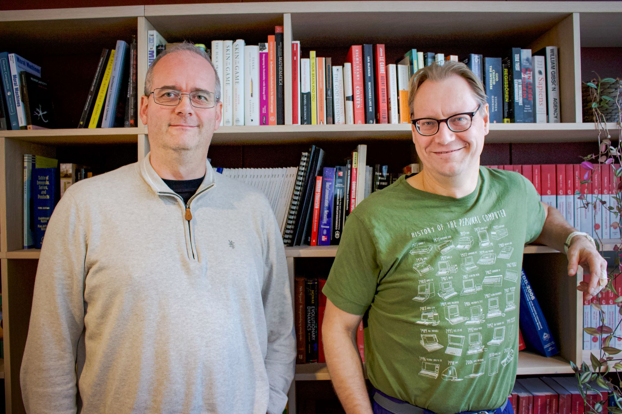 Det burde ses på som et strategisk virksomhetsprosjekt, ikke bare et IT-problem, skriver Simula-forskerne Håvard Raddum og Martijn Stam om overgangen til post-kvantekryptografi (PQC).