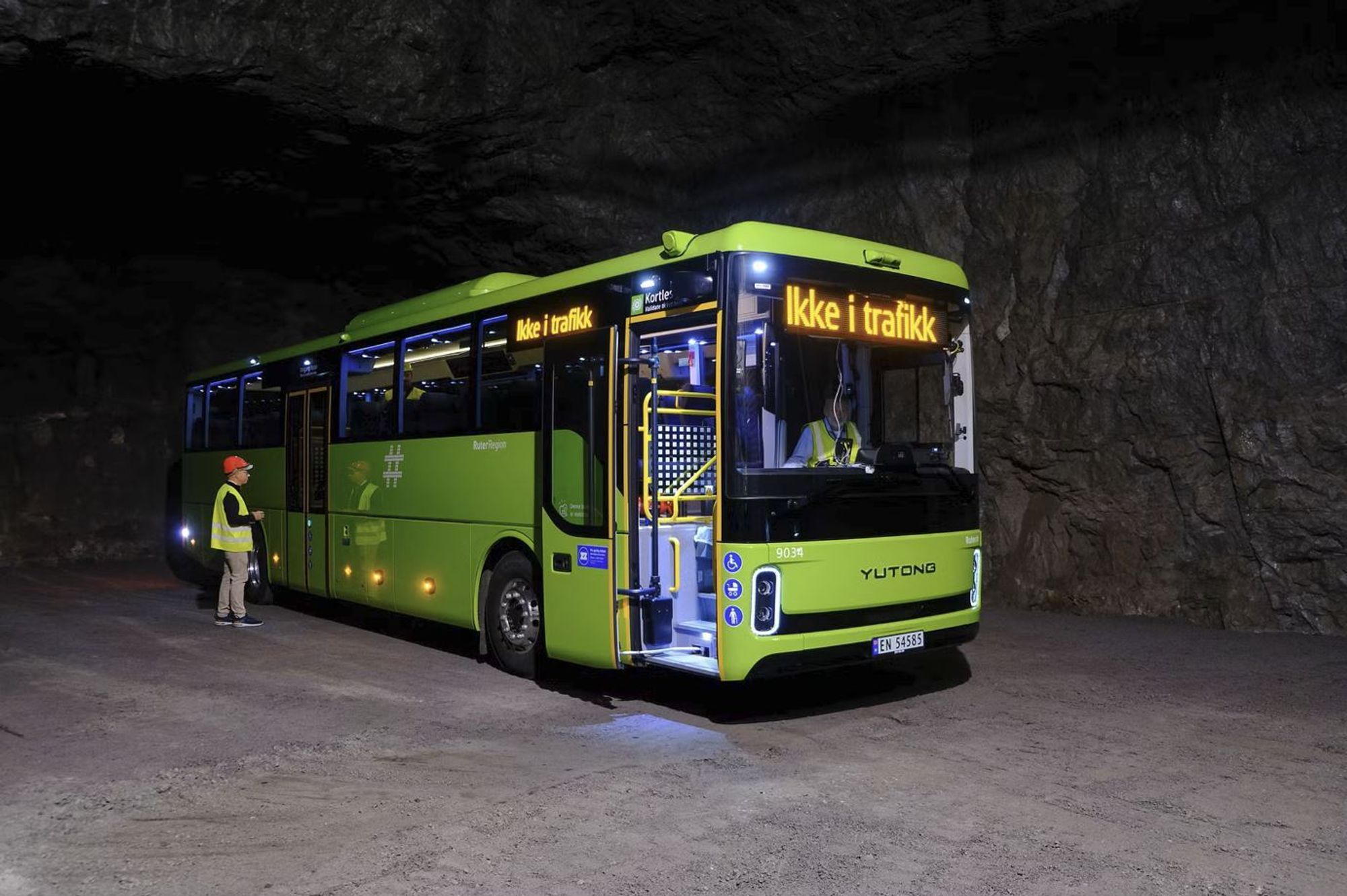 Ruter gjennomførte cybersikkerhetstest av to elbusser i en gruve i Sandvika i oktober.