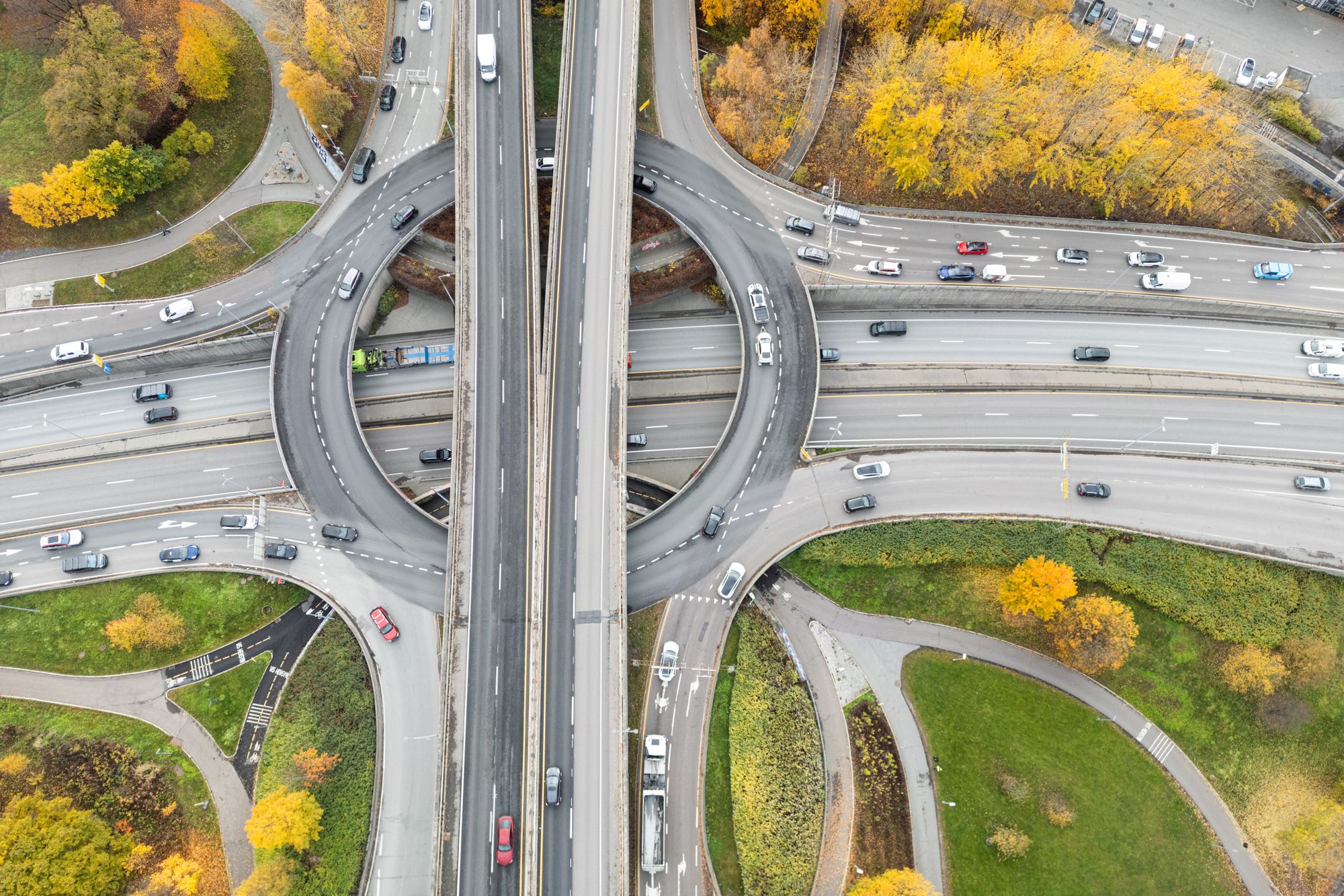Bildet viser det første 420 kV kabelsettet som ble satt i drift i tunnel mellom Smestad og Sogn. Kabeltunnelen er 4,2 km lang.