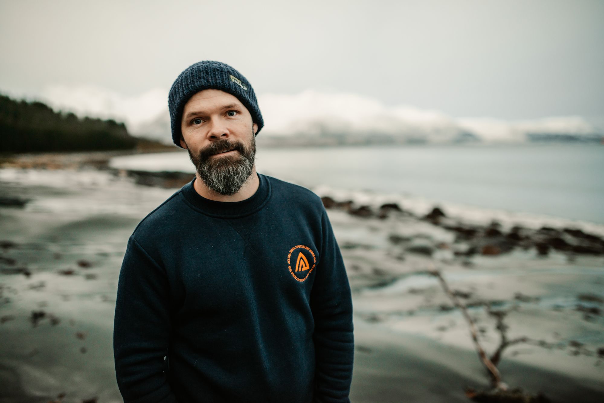 Lars Askvigs KI-bud følges av merknaden «Bedrifter som tilbyr KI-kurs basert på prompt-skriving, skal miste offentlig støtte».