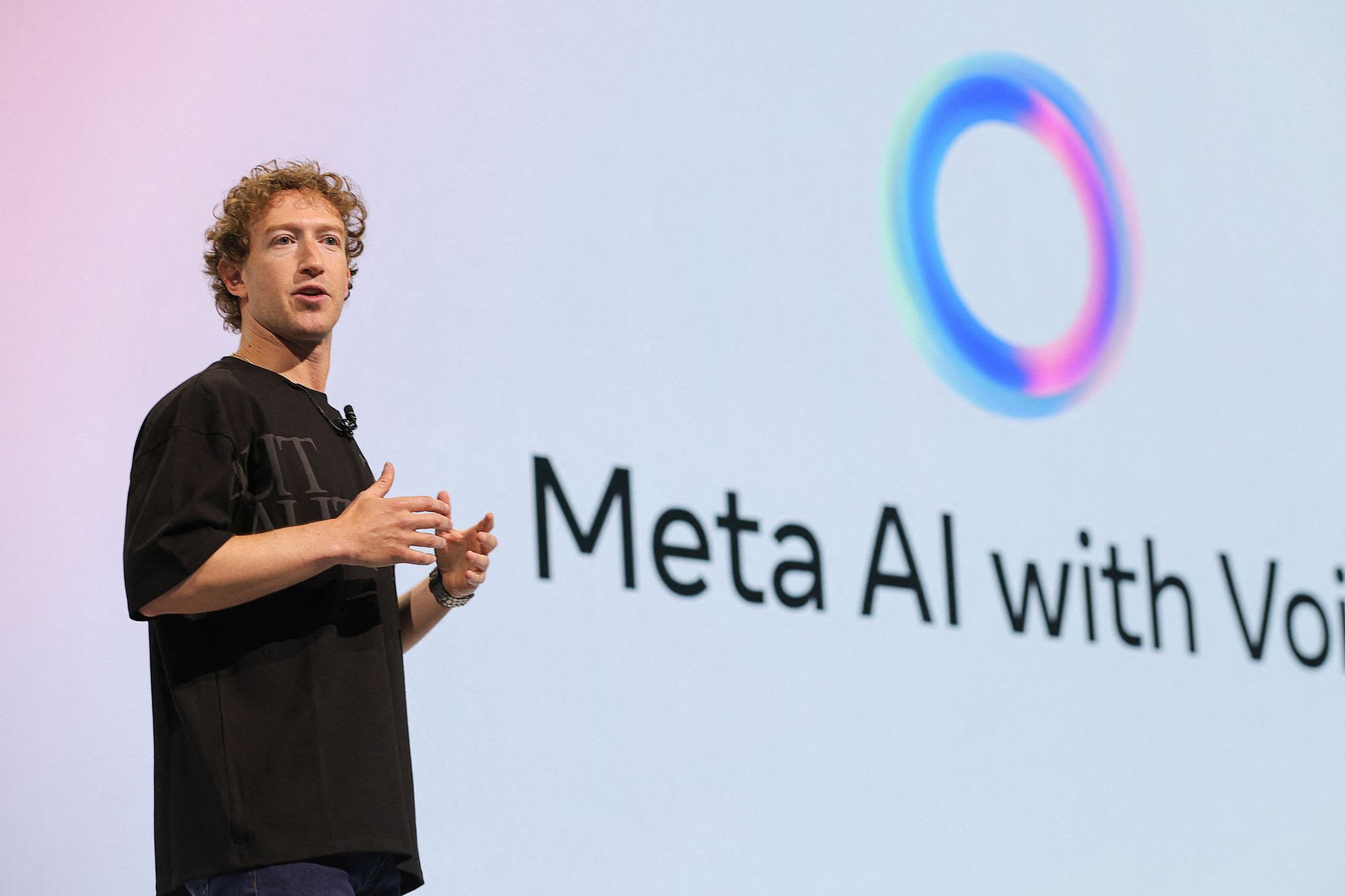 Metas skraper nettet for tekst for å bygge egen språkmodell. Det er mildt sagt upopulært.