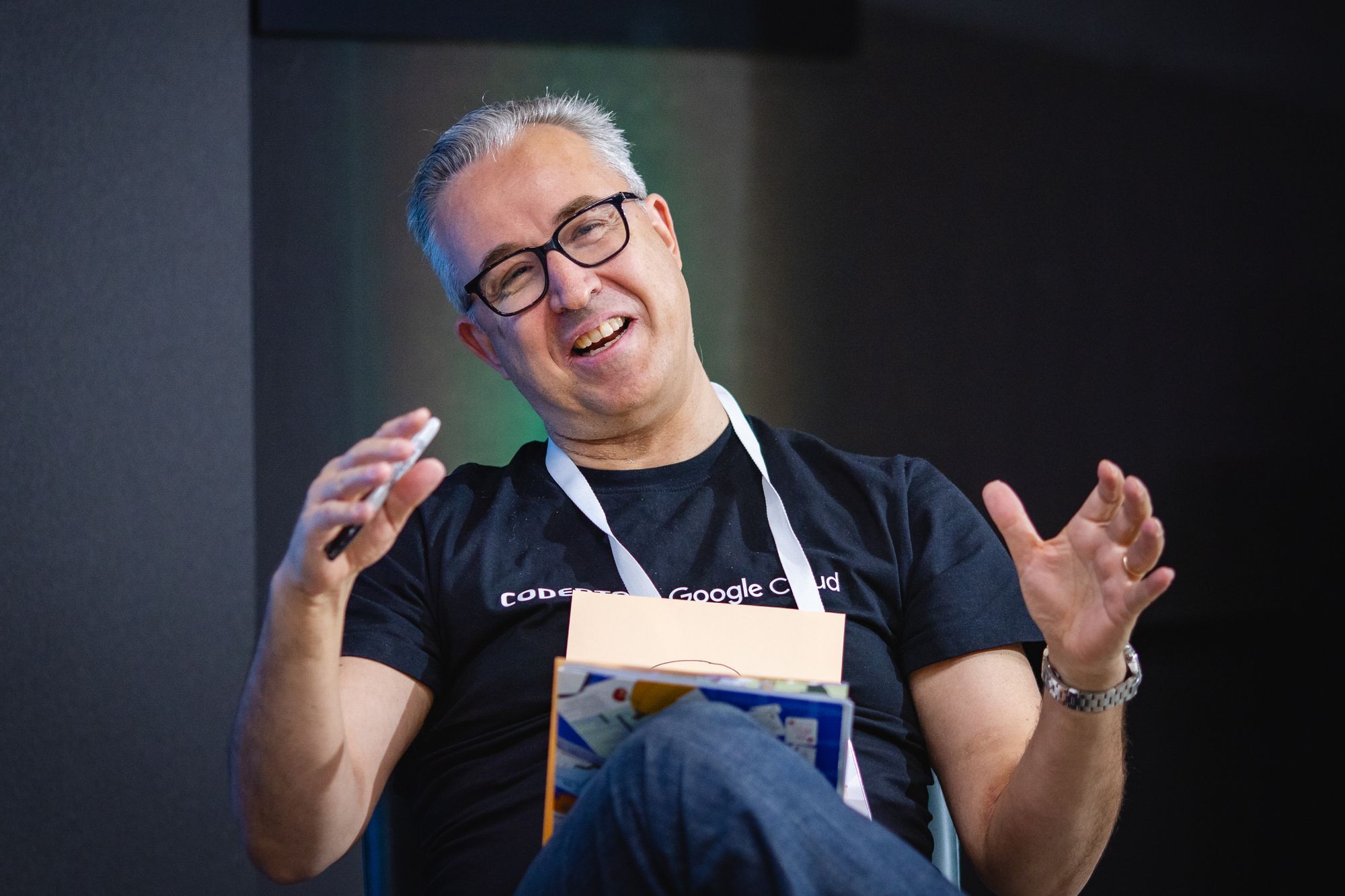 Da Googlet åpnet datasenter i Finland endret det bransjen.  Anthony Gyursanszky i Codento tror det samme kan skje i Norge.