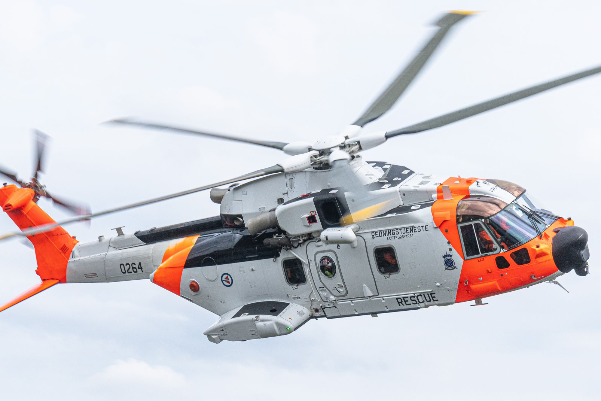 Et AW101 Sar Queen-helikopter fra 330-skvadronen på Sola.