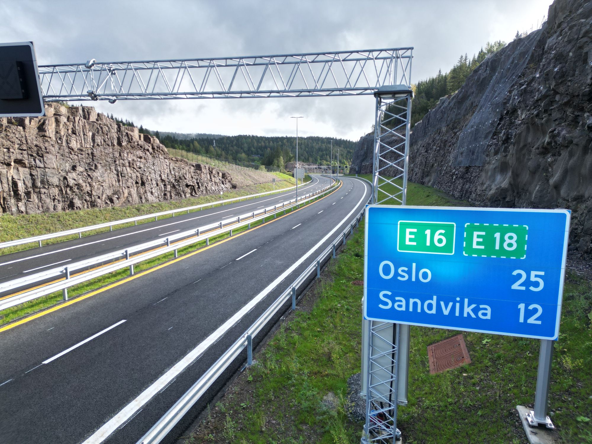 E16 Bjørum-Skaret åpner tirsdag 16. desember.