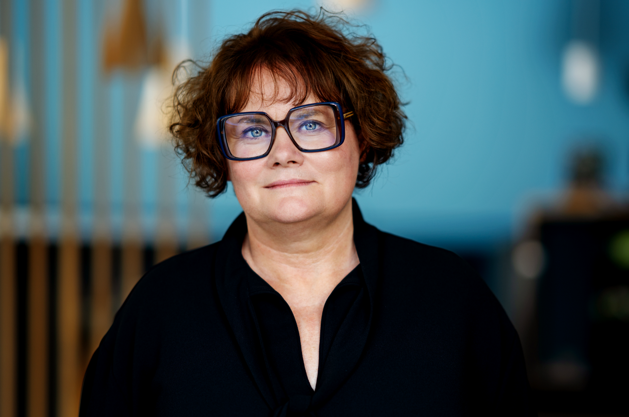 KI-løsningen som skulle stoppe ulovlig SMS-svindel, kan ha vært ulovlig. Nå ber Digitaliseringsstyrelsen om at Telenor Danmark og andre danske mobilselskaper forklarer seg, men advarer om at forklaringen kan bli brukt i en senere straffesak. Tanja Franck er Digitaliseringsstyrelsens direktør.