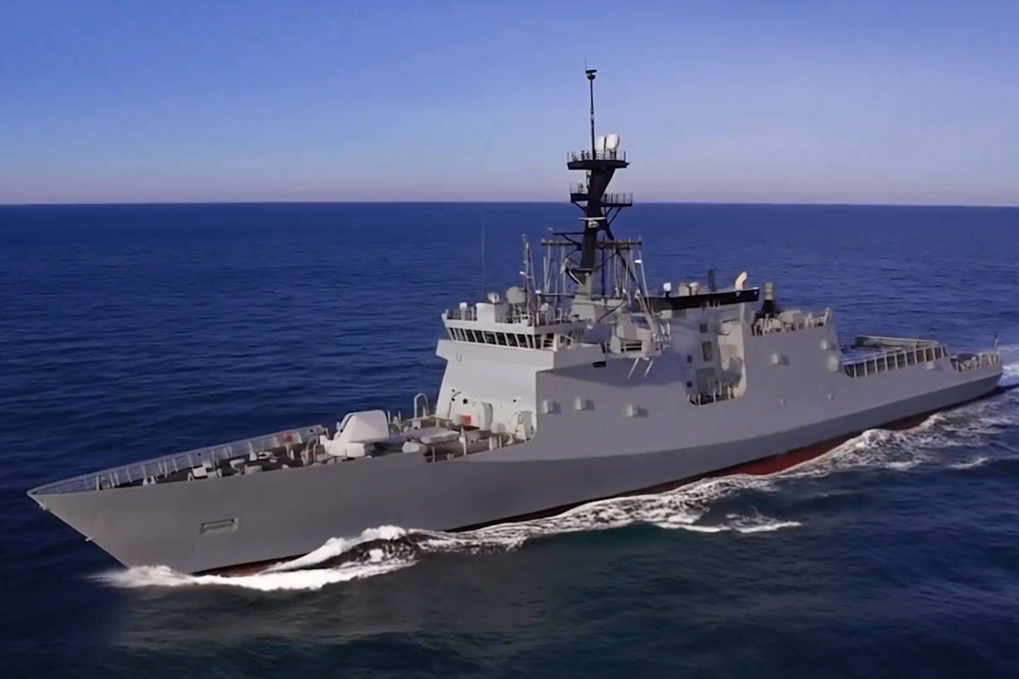 Tegning av hvordan en fregatt basert på Legend-klassen av kystvaktkuttere kan bli seende ut.