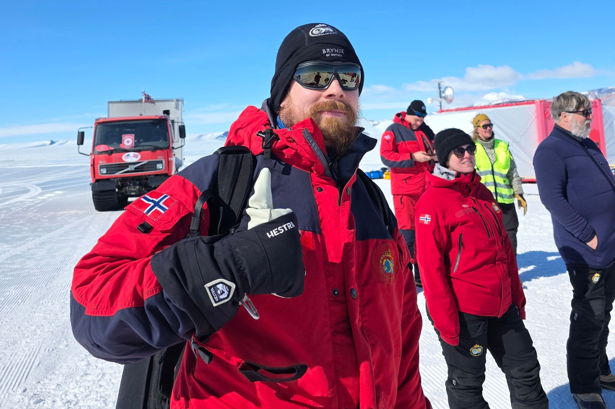 Ravn Rydtun tok dette bildet fra en av de første dagene etter ankomsten til Antarktis. I løpet av de neste månedene skal han og kollega Morten Hervik etablere en ny målestasjon.