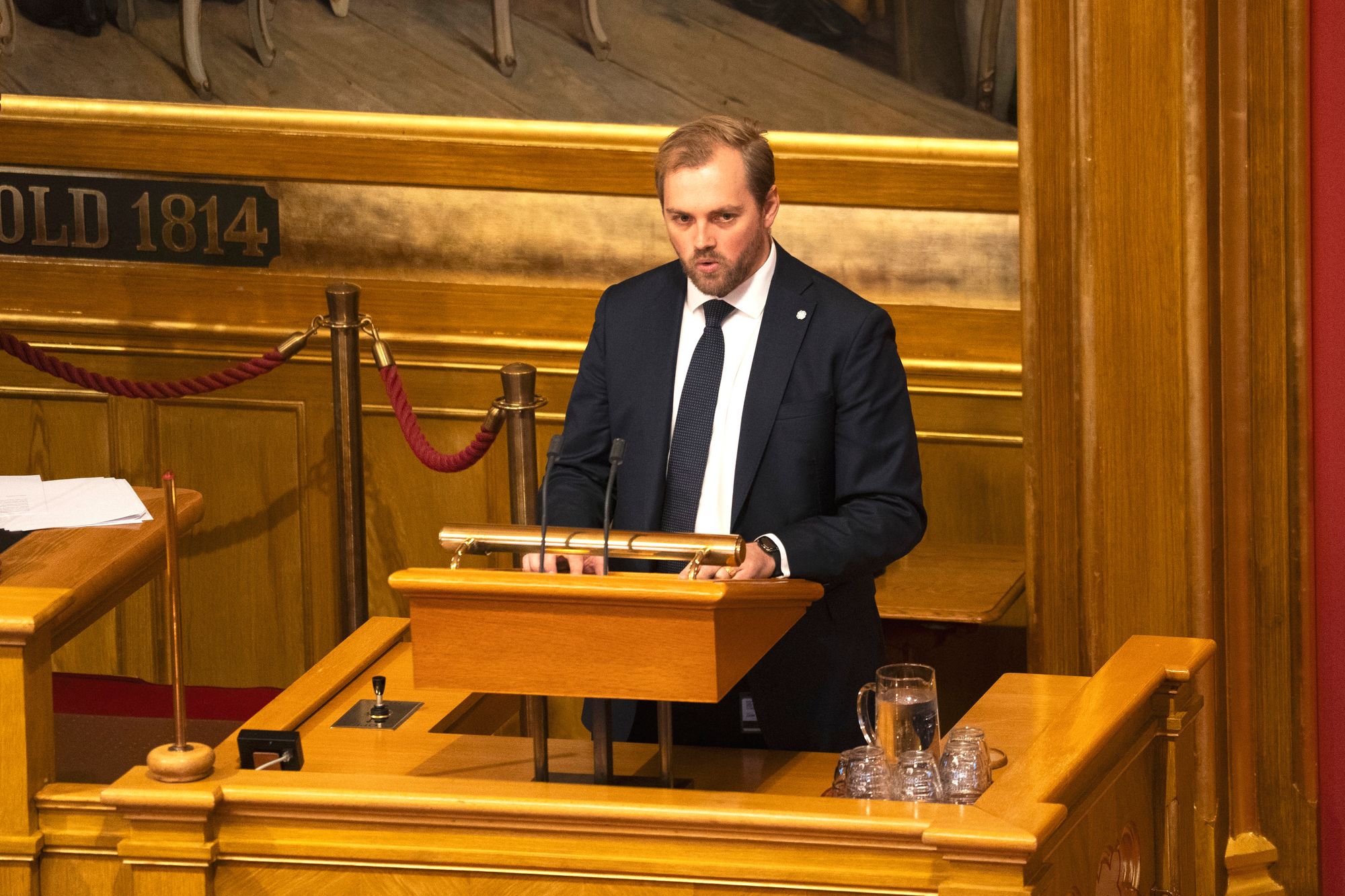 Stortingsrepresentant Bent-Joacim Bentzen (Sp) sendte mandag skriftlig spørsmål til forsvarsministeren om de nye kystvaktskipene.