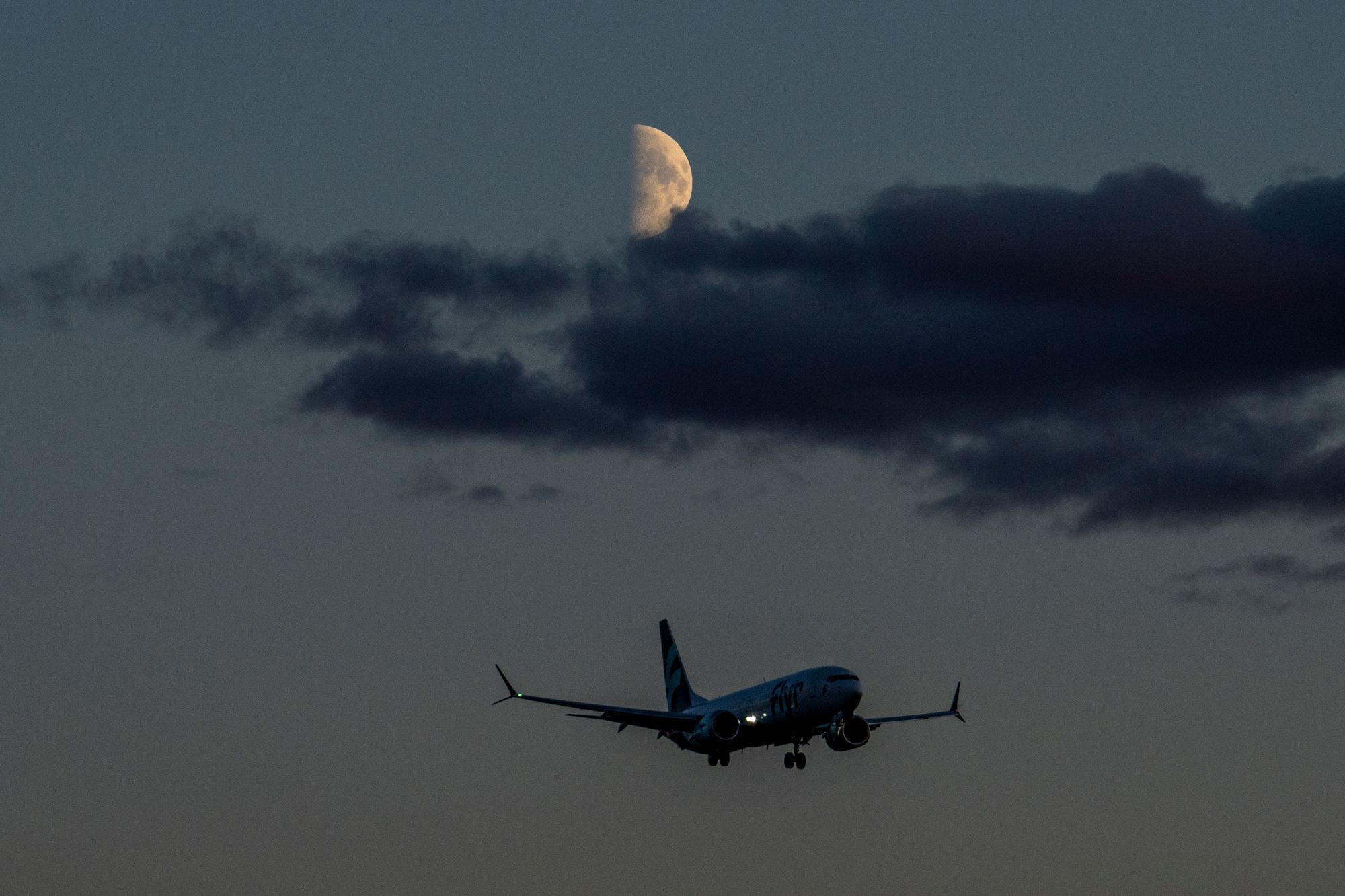 Luftfart står for omkring 4 prosent av de totale klimautslippene til EU. Med å kombinere bruk av drivstoff og elektrisitet, kan utslippene reduseres markant.