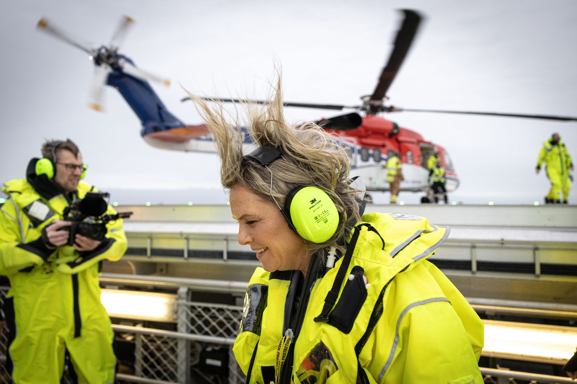 Frp vil være industriens bestevenn. Nå vil de frata Equinor strømmen i et prosjekt som er over halvferdig. Bildet er fra da Frp-leder Sylvi Listhaug besøkte Gina Krog-plattformen.