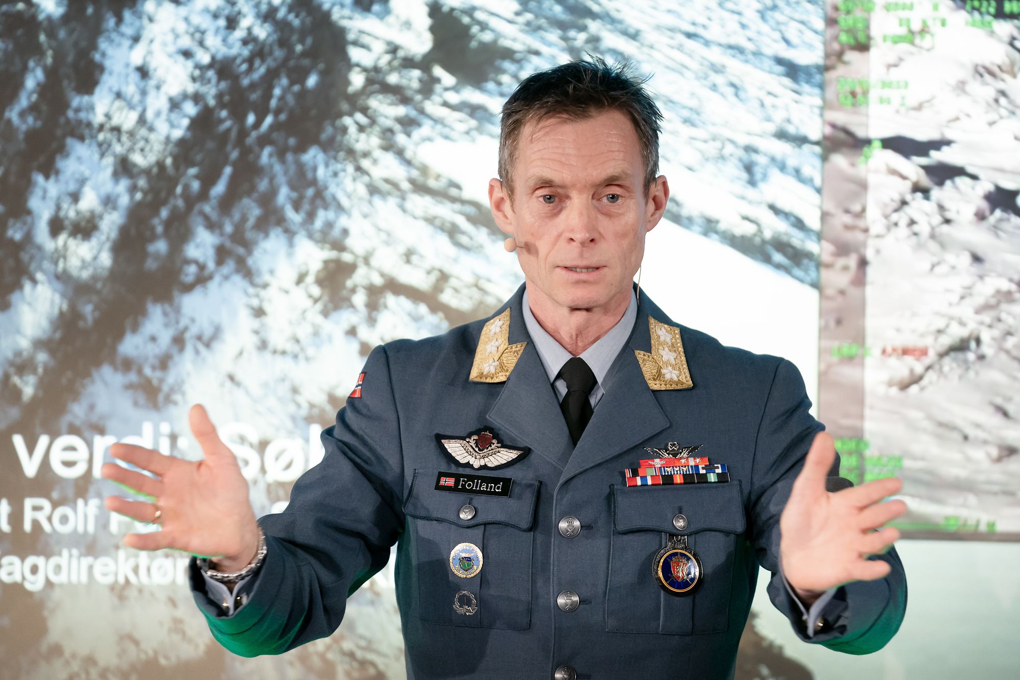 Forsvarets representant i Nato, Rolf Folland, leder den nye avdelingen. 