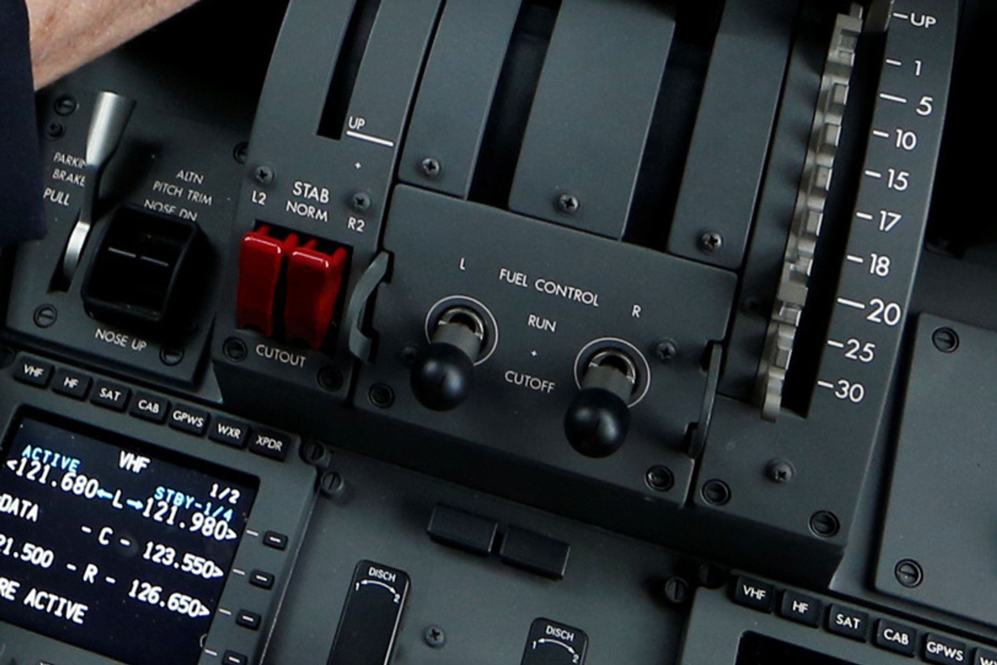 Drivstoffbryterne i et Boeing 787-9 Dreamliner-fly.