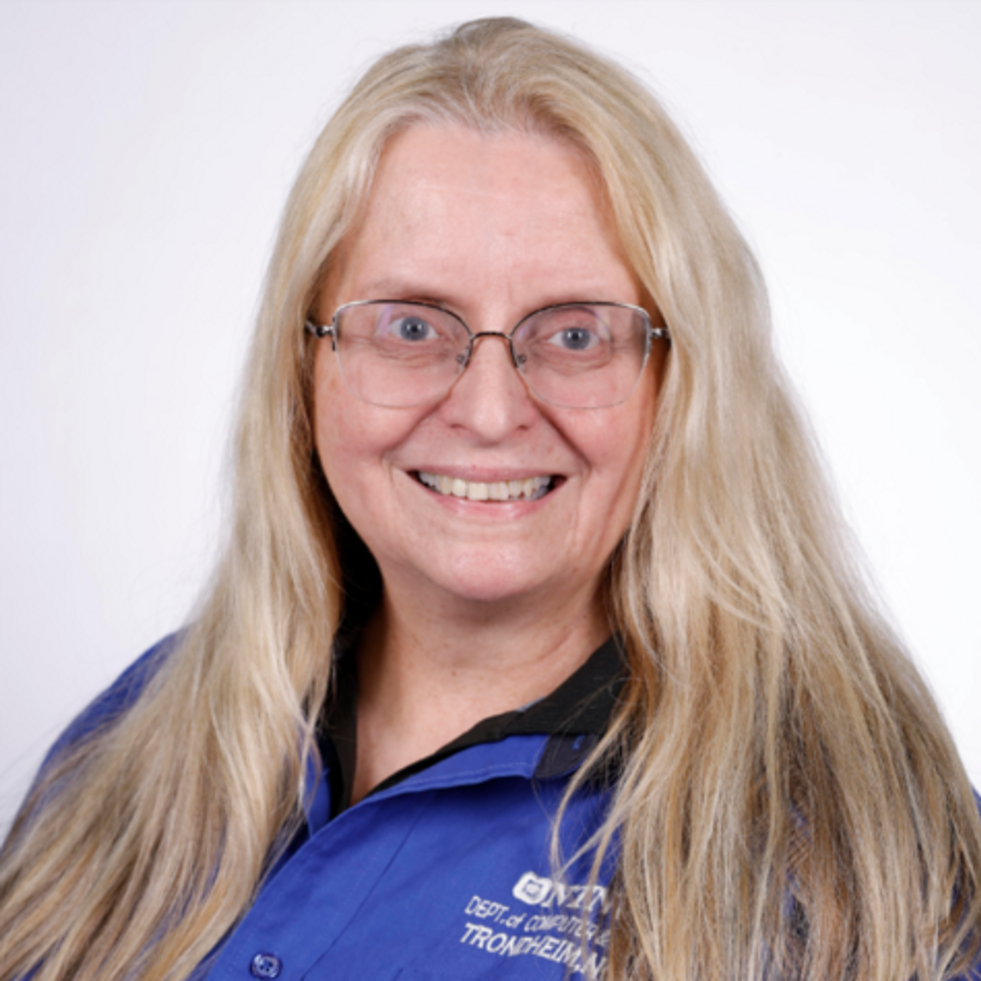 NTNU-professor Anne C. ElsterProfessor peker på to utfordringer KI gir neste generasjon programmerere.