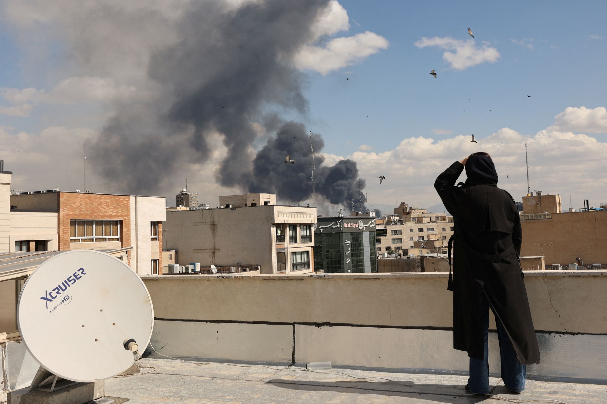 En hacket bønne-app oppfordret iranske soldater om å legge ned våpnene eller støtte opprørere mot regimet da Israel og USA startet angrepet mot Iran lørdag morgen.