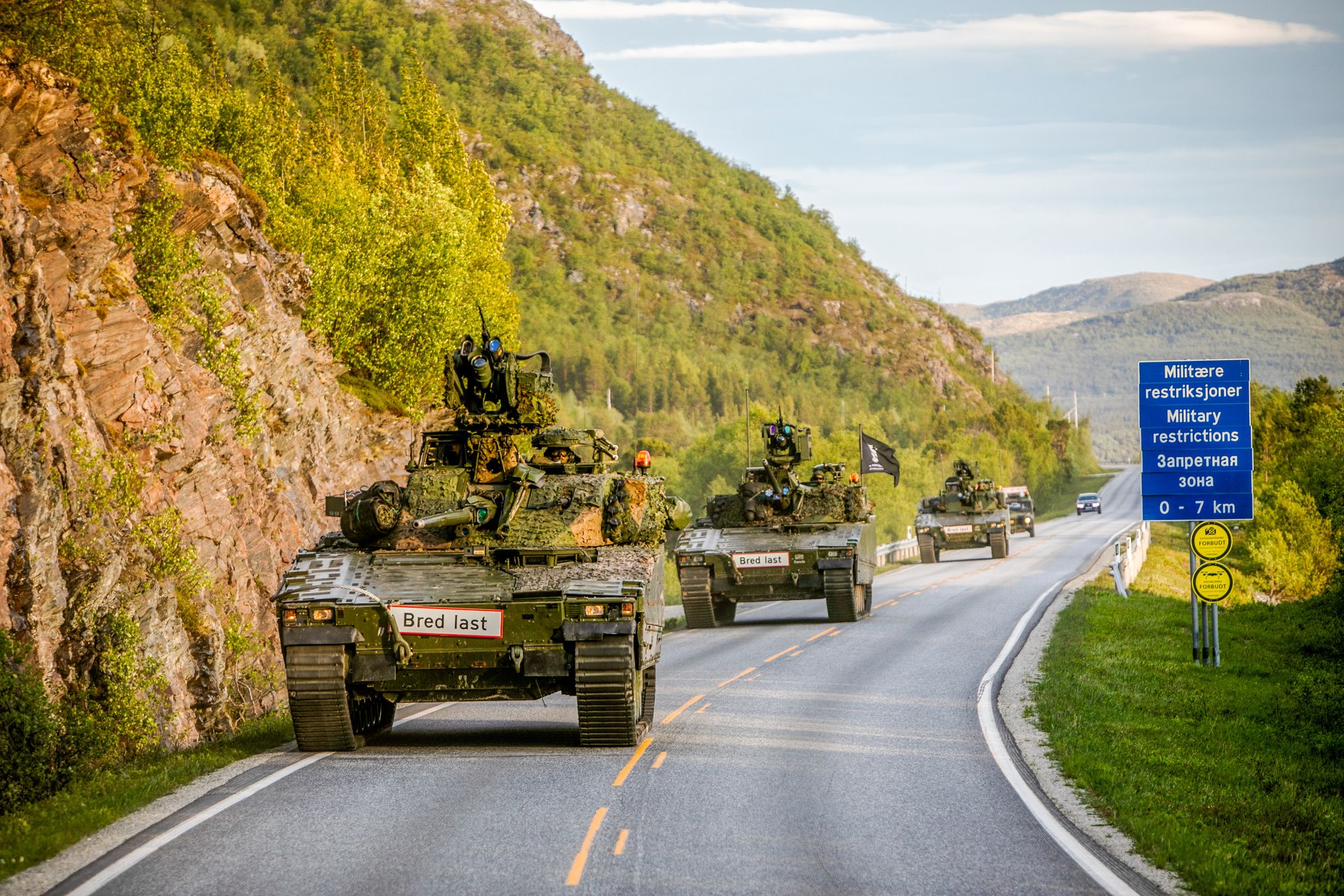 Transportinfrastrukturen må kunne håndtere tungt militært materiell. Regjeringen vil gjøre beredskap til et nytt mål i Nasjonal transportplan.