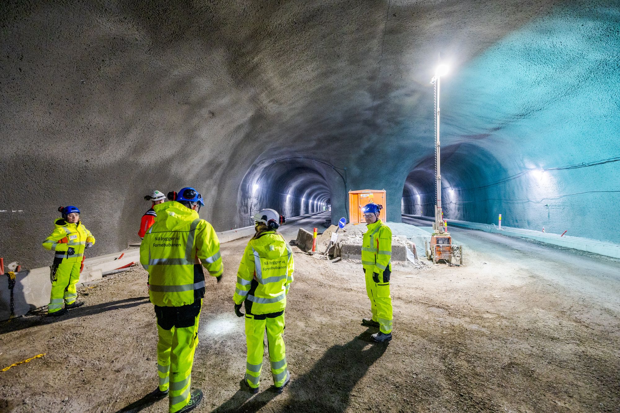 OSLO 20260225
Fornebubanen - Lysaker stasjon.
satsjonen ligger like ved lysakerlokket og banen går under lysakerelva ved tre punkter.
Sjakten er der stasjonsbyggningen og inngangen til perrongene vil komme.
Inngangen ligger mellom lysakerelva og togsporene.