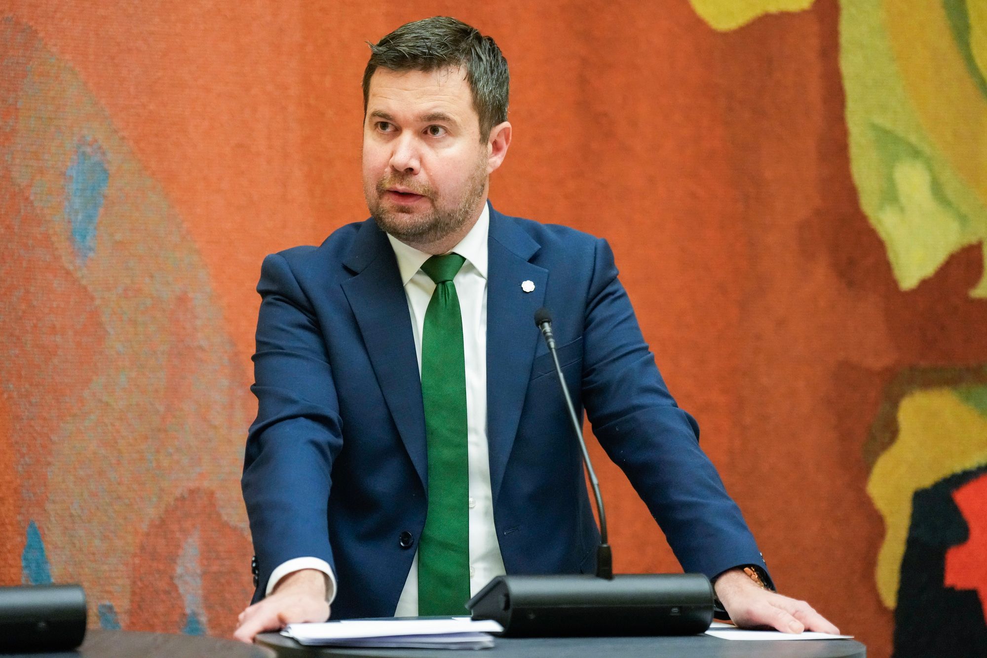 Geir Pollestad i Senterpartiet fremmer forslaget for Stortinget torsdag.
