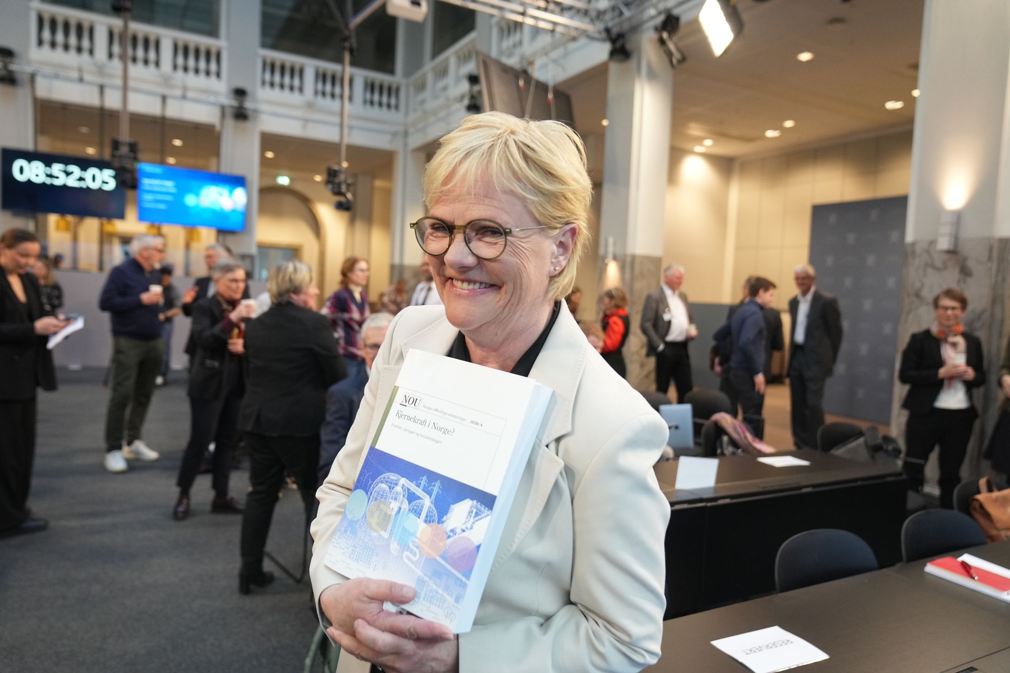 Kjernekraftutvalget la nylig fram sin rapport til energiminister Terje Aasland.