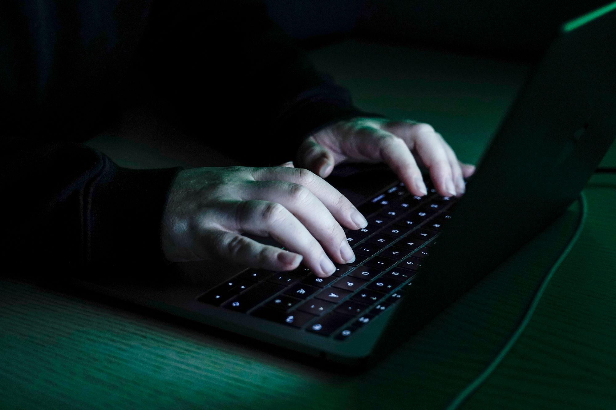 Ifølge Telenor ser de en kraftig økning i spredning av skadevare. Skadevare spres i stor skala gjennom annonser, både gjennom useriøse annonsenettverk og sosiale medier.