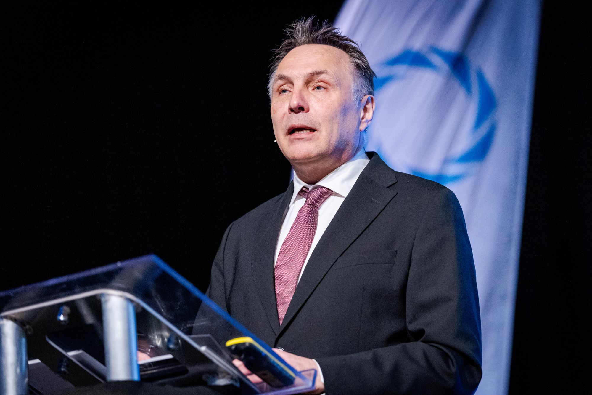 Forsvarsminster Tore O. Sandvik sier prosjektene kan europeisk forsvarsevne. 
