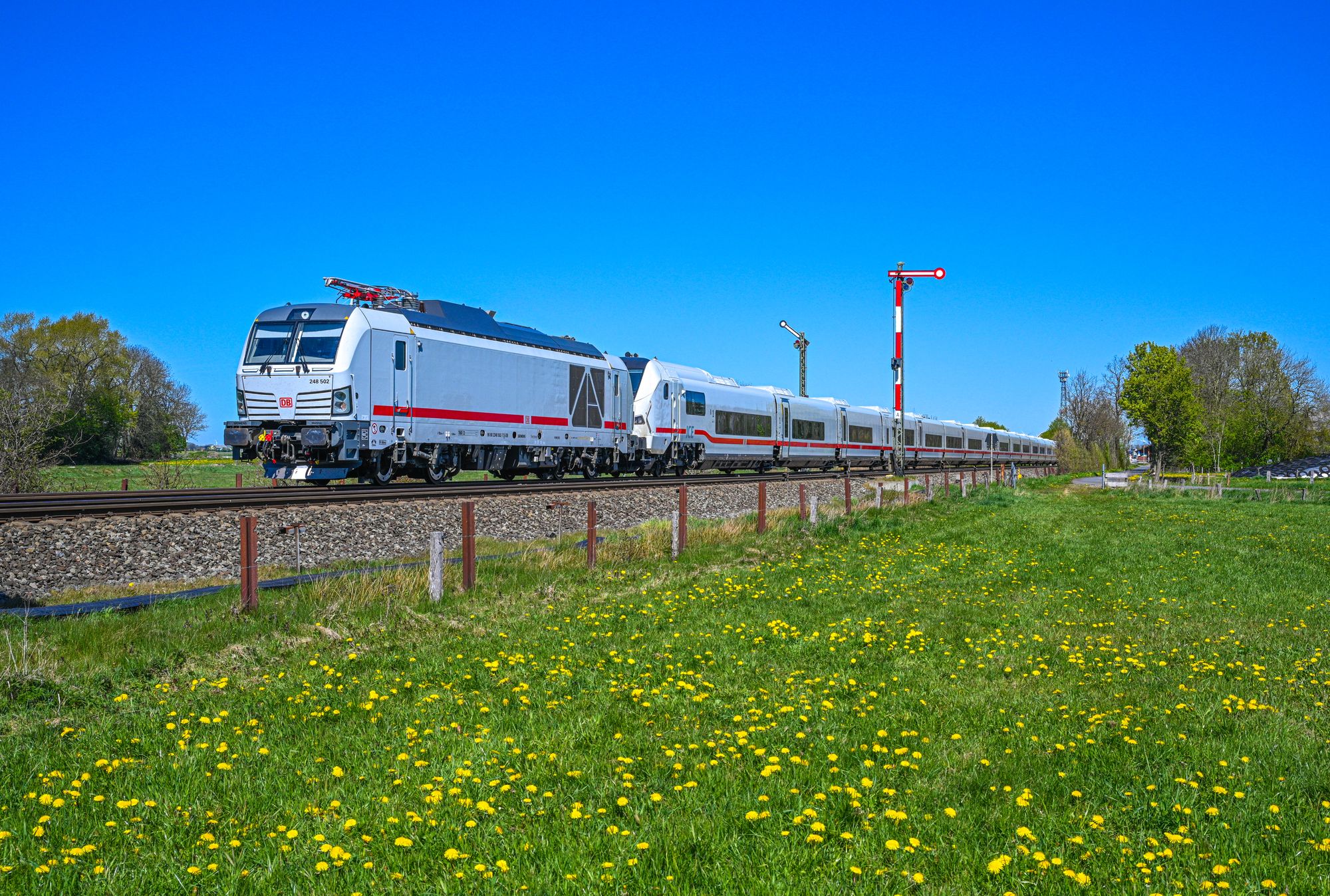 Det er Deutsche Bahn sine nye ICE L-vogner som skal brukes på direkteruten mellom Oslo og Berlin. 