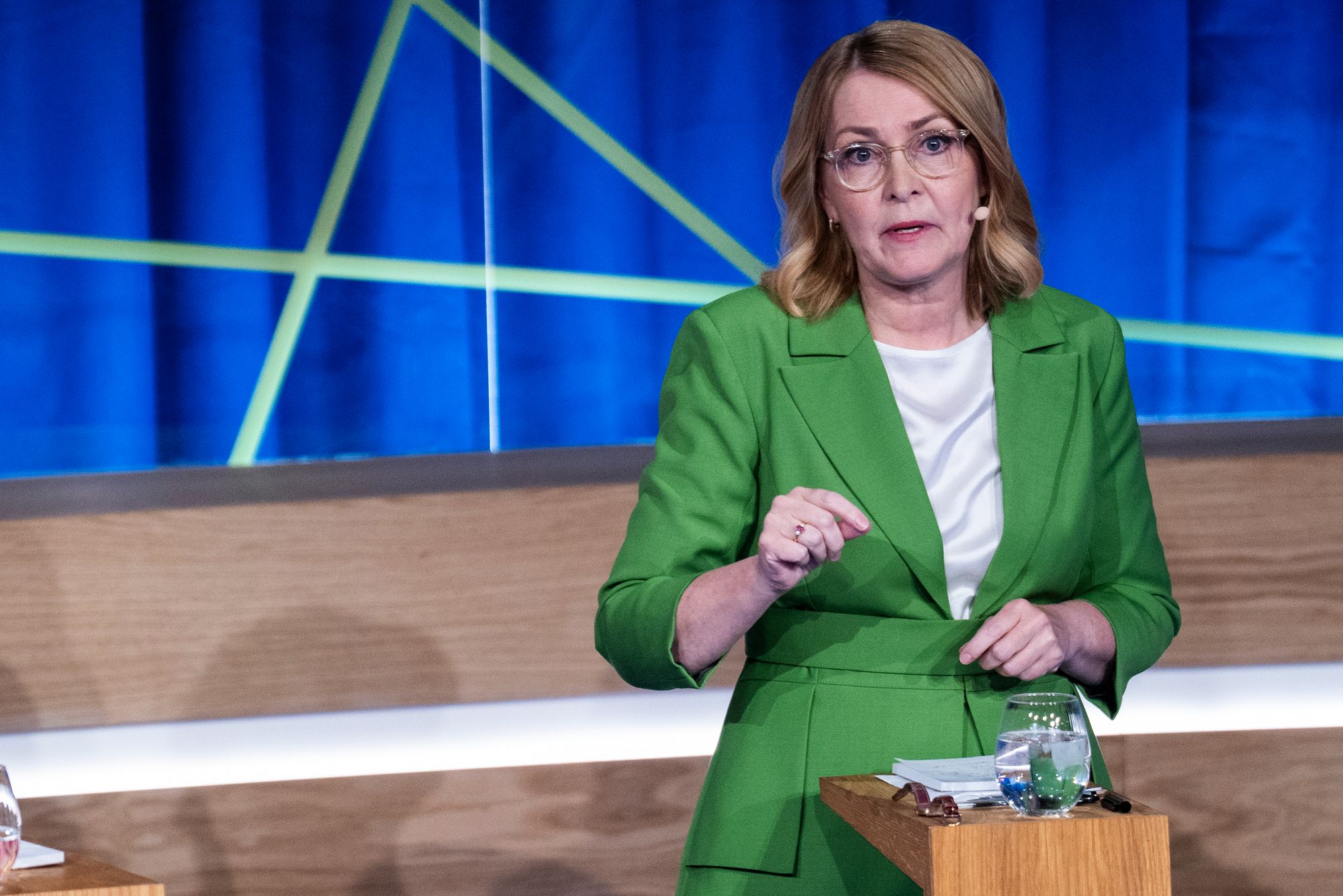 Christel Schaldemose i EU-parlamentet erkjenner at en utsettelse av EUs krav til teknologigigantene kan gi amerikanerne en rekke fordeler.