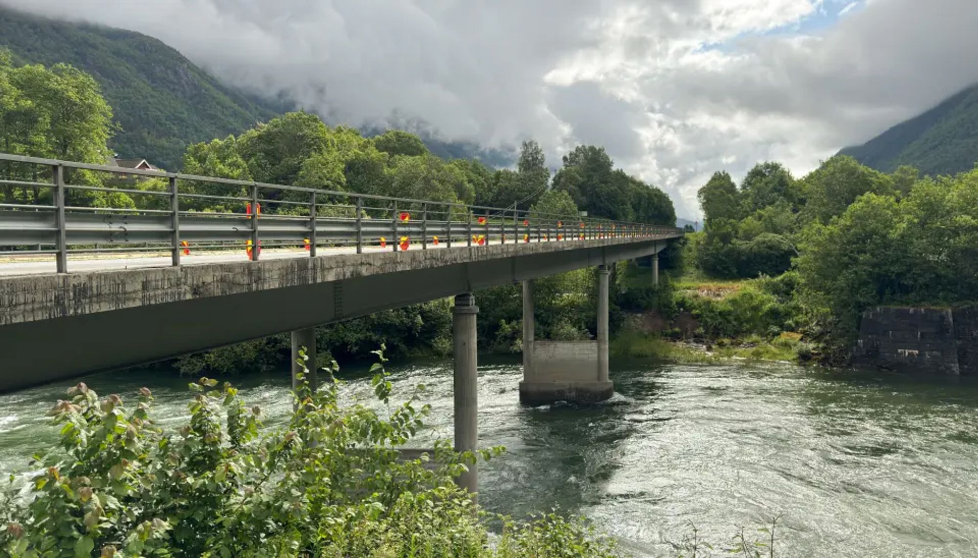 Dagens Fale bru i Sunndal kommune skal rives i 2029. Før det må ny bru på plass..