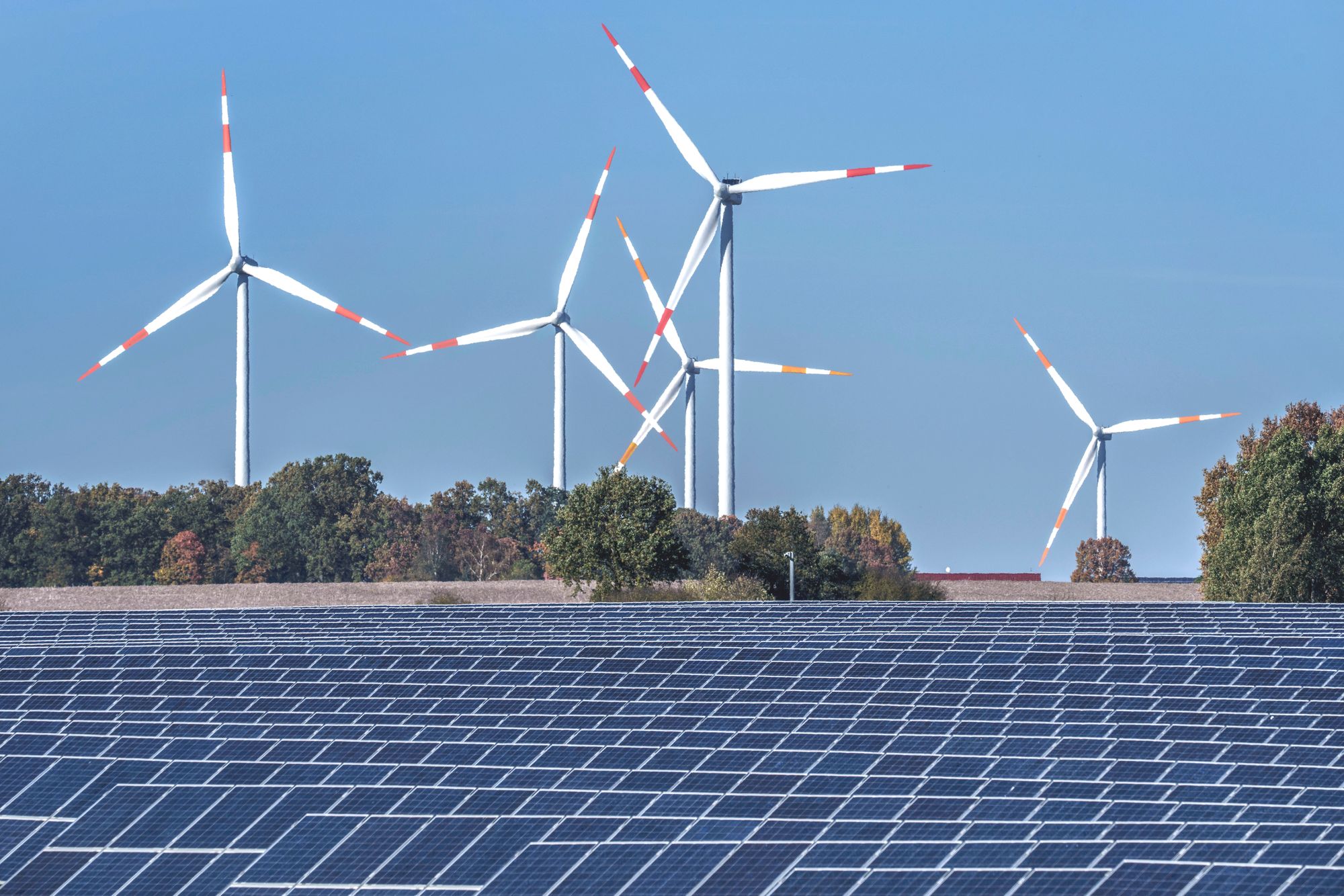 Sol og vind kommer til å være ryggraden i energisystemene, og der blir det bare små endringer i produksjonen etter hvert som klima og vær endrer seg.