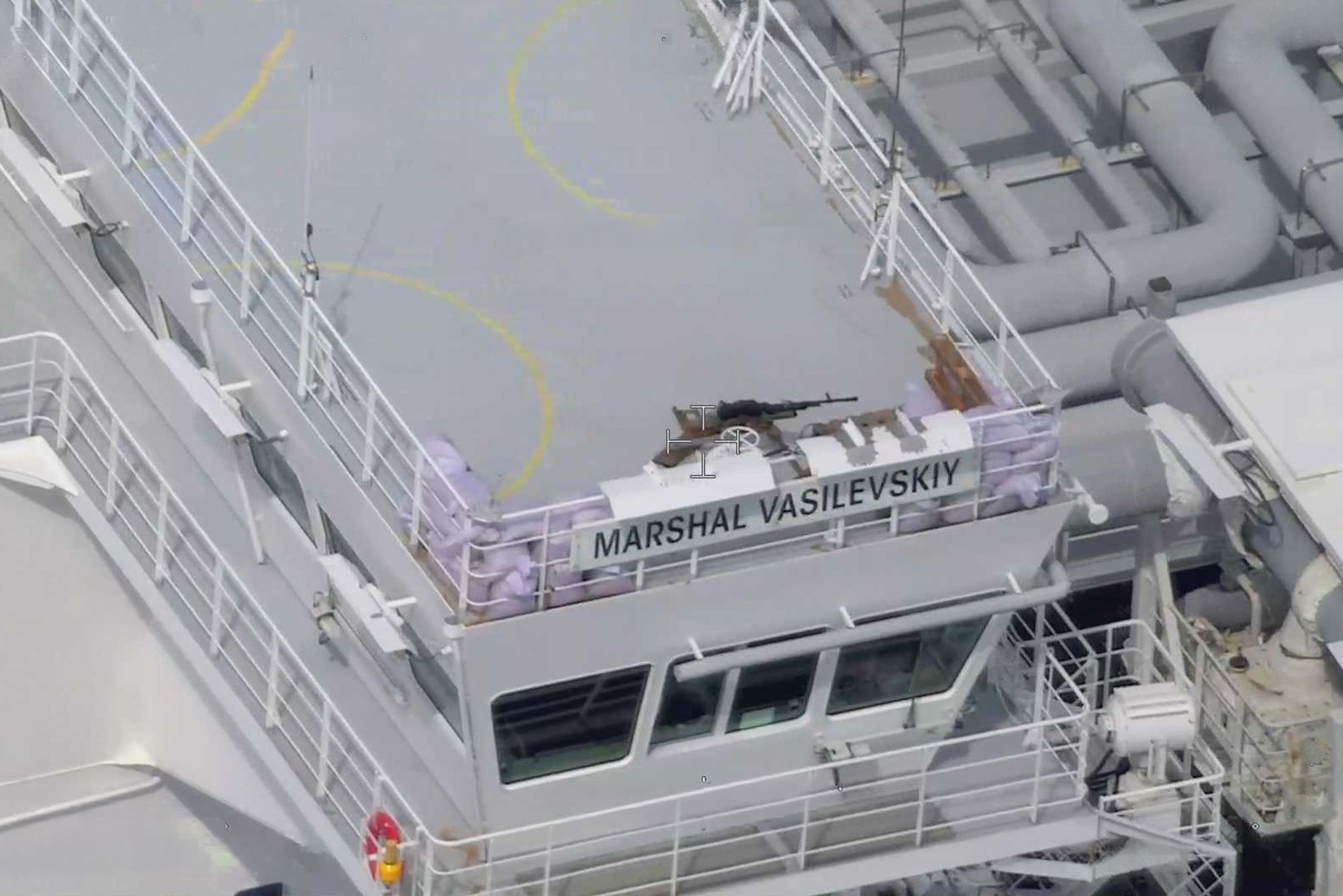 Dette bildet ble tatt av den estiske politi- og grensevaktmyndigheten PPA fra overvåkingsfly i Østersjøen i begynnelsen av mai i år. Det skal være første gang det er dokumentert at sivile russiske skip i dette området er bevæpnet.