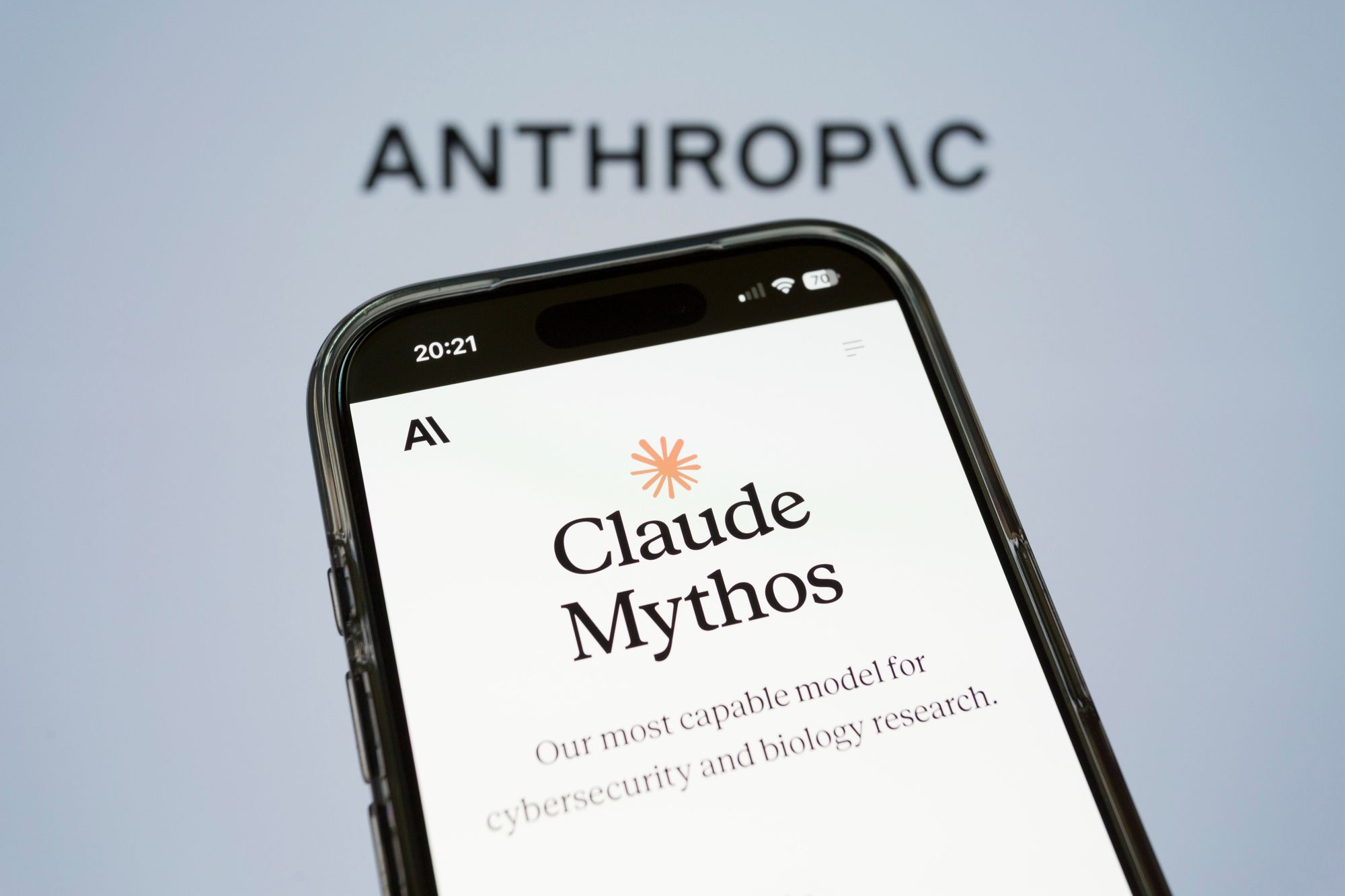 Claude Mythos sto bak de fleste av handlingene i den britiske sikkerhetstesten.