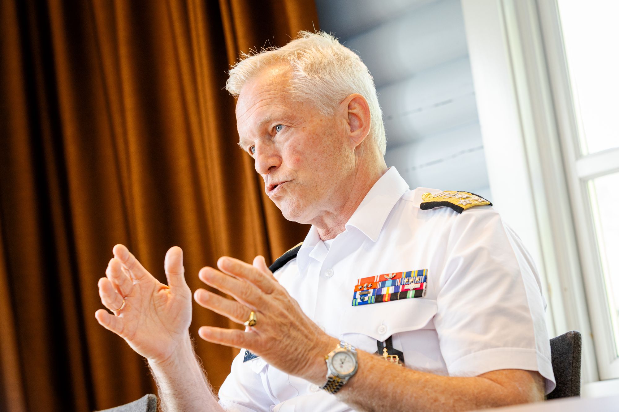 Nils Andreas Stensønes og Anne Hilde Håheim prioriterer seiling i sommerferiene. Deres tre døtre har vært med helt til de ble voksne.