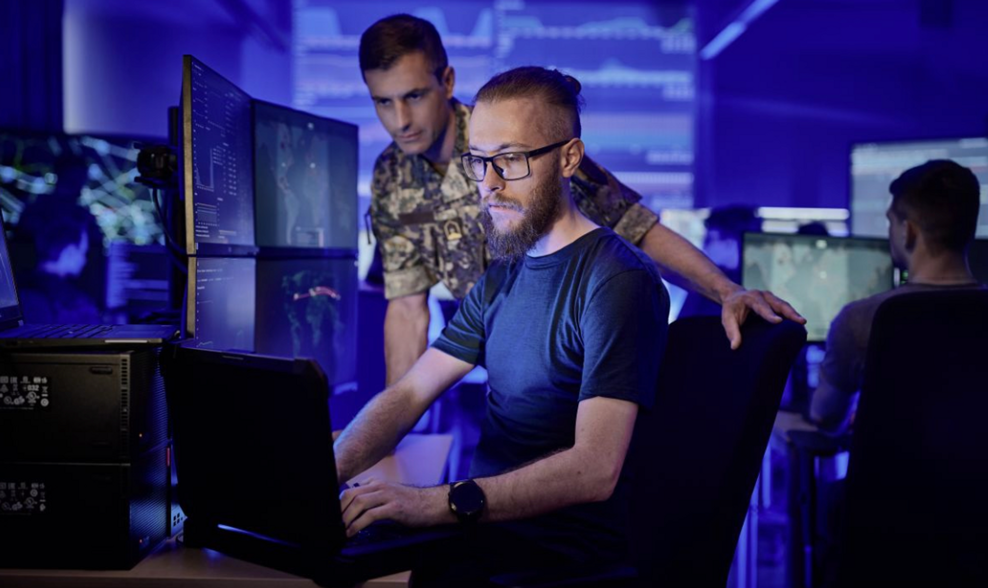 Tusenvis av ansatte i det østerrikske forsvaret må lære seg nye IT-løsninger, som del av et årelangt åpen kildekode-prosjekt.