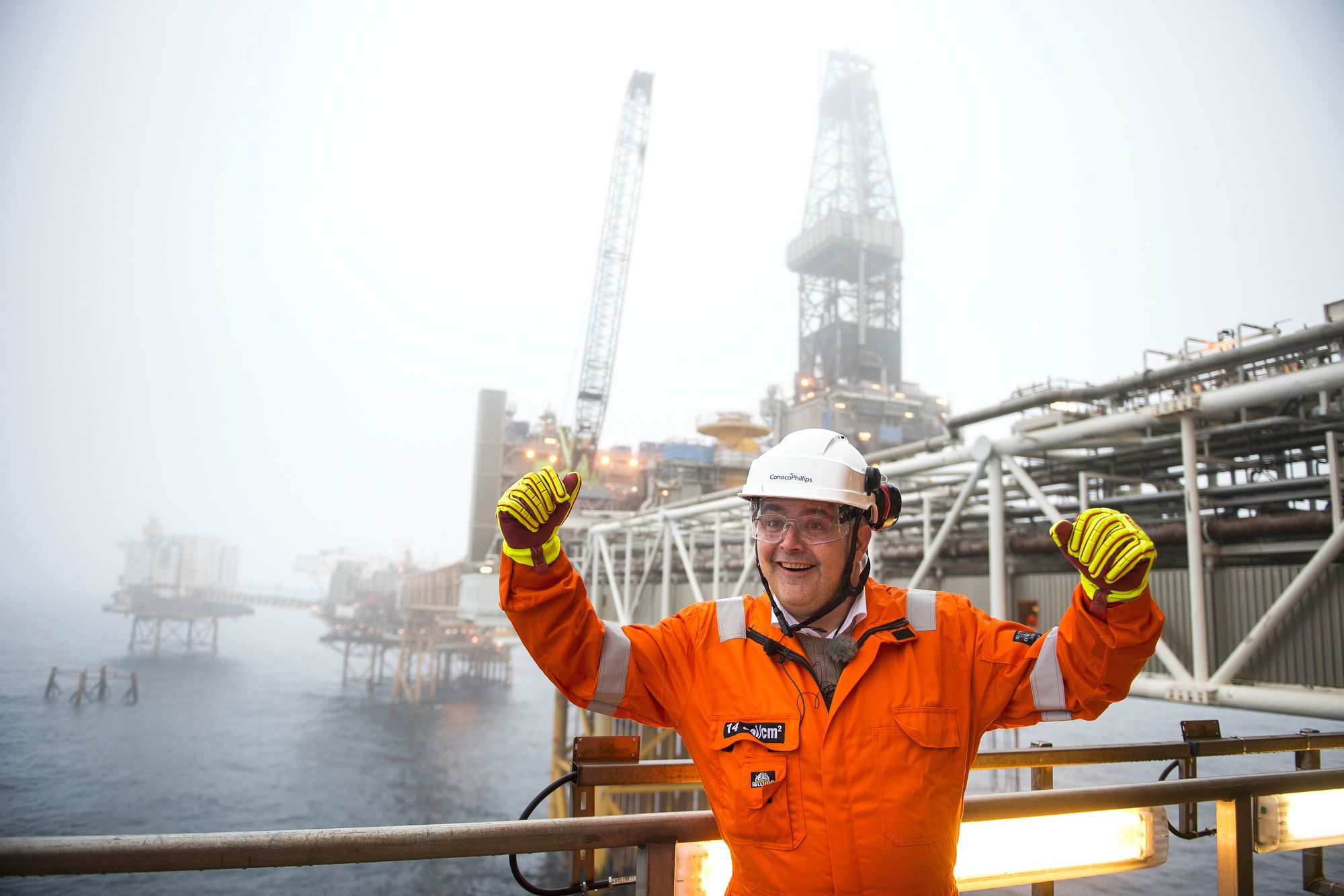 Daværende olje- og energiminister Kjell-Børge Freiberg feirer Ekofisks 50-årsdag i 2019. Siden 2008 har feltet mottatt gratiskvoter verdt over to milliarder kroner.