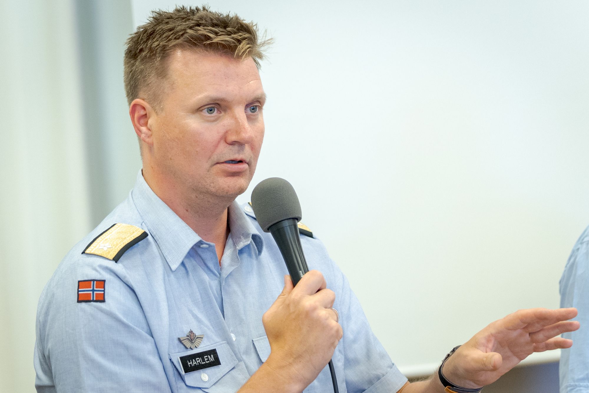 Thomas Harlem, sjef Luftforsvarets våpenskole, snakket om luftmakt under Arendalsuka. 