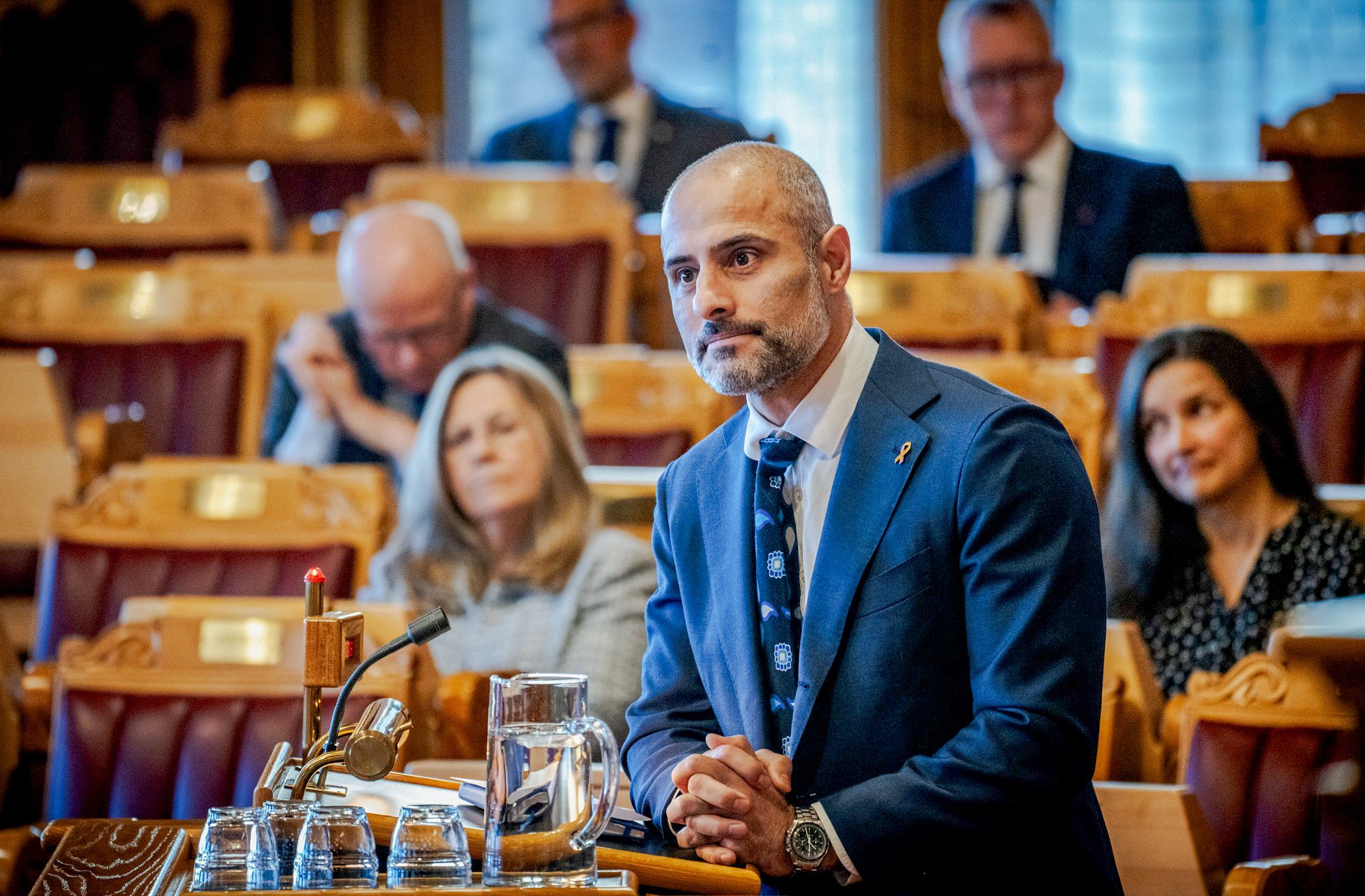 Oslo 20250319. 
Høyres stortingsrepresentant Mahmoud Farahmand er overrasket over at offentlige digitale tjenester ikke er bedre beskyttet mot tjenestenektangrep i 2026.