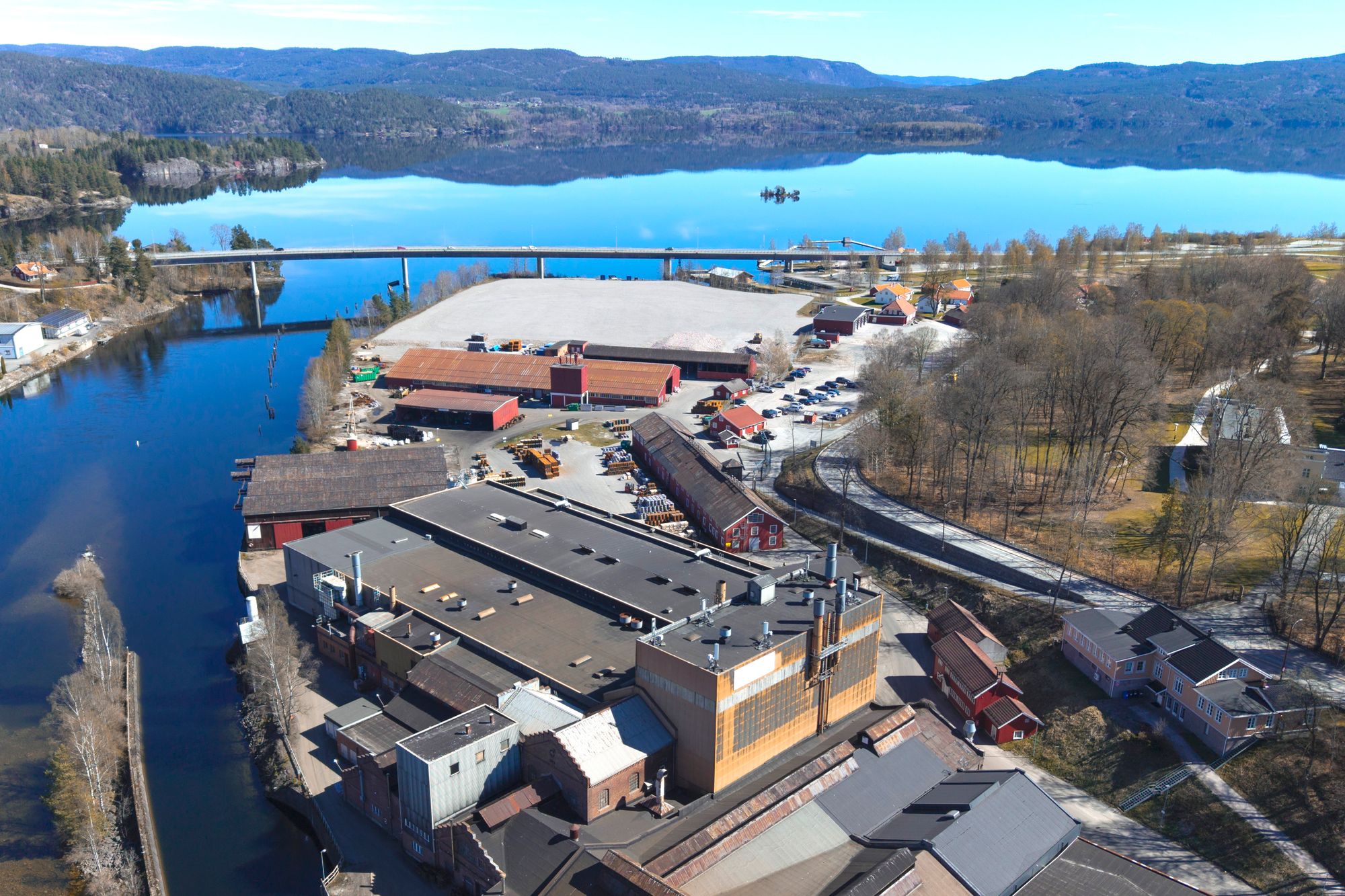 Ulefoss Jernværk avbildet i april i år.