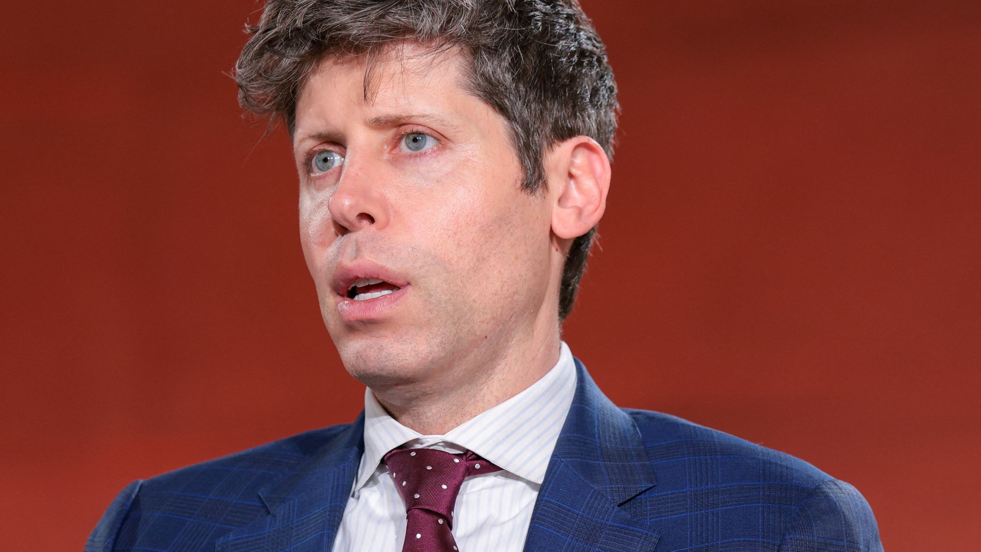 Open AI, her ved sjef Sam Altman, vil rapportere KI-modellenes uønskede adferd langt oftere, og starter med et knippe nye tilfeller.