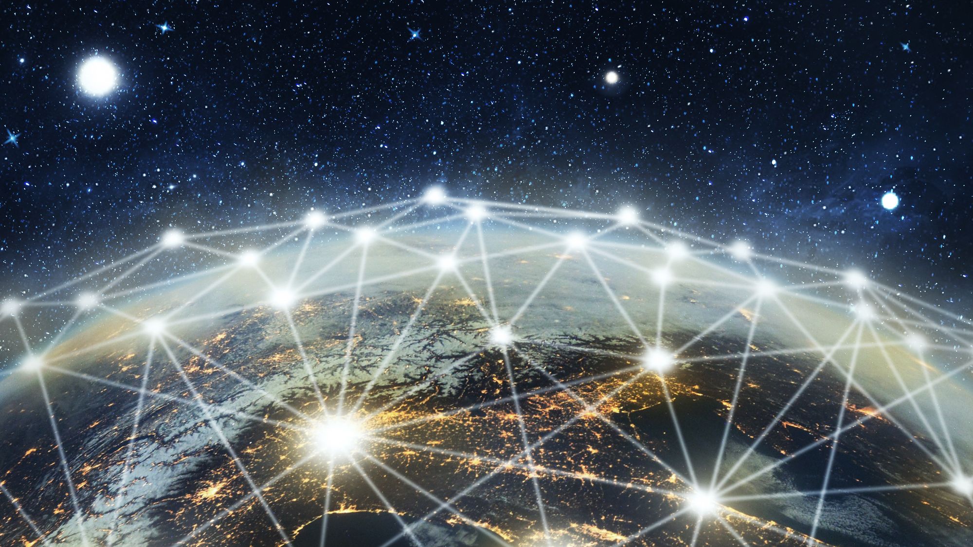 Det kan bli trangt om plassen etter hvert i verdensrommet, da flere teknologiaktører planlegger store satellittkonstellasjoner for å fremtidssikre KI-teknologien.